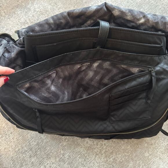 Lululemon Gym Bag in Black - Picture 5 of 9